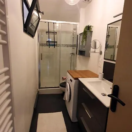 Grand studio 47m2 cœur de Sète clim&wifi idéal couple Appartement