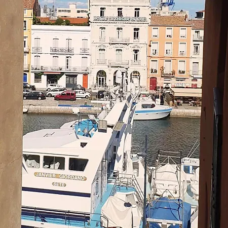 Grand studio 47m2 cœur de Sète clim&wifi idéal couple Appartement Sète